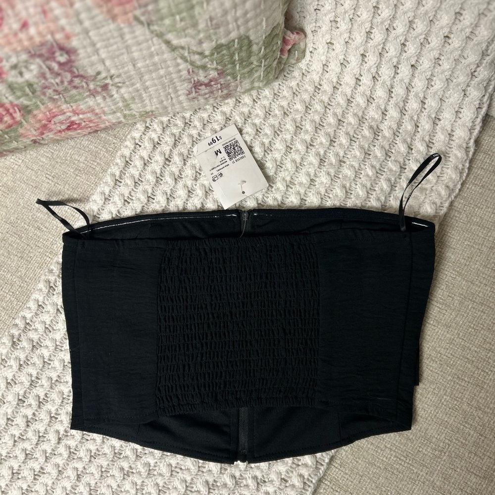 Forever 21 Black Strapless Crop Top - Picture 3 of 4